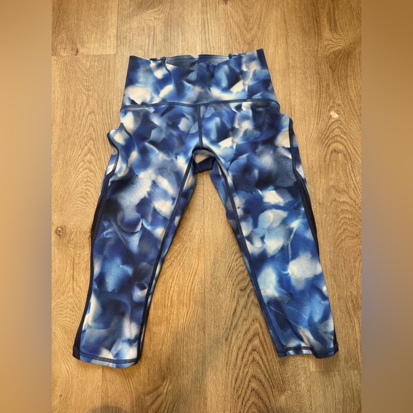 lululemon athletica Pants - Lululemon Train Times Crop Leggings Mini Blush Blossom Alpine White Size 4